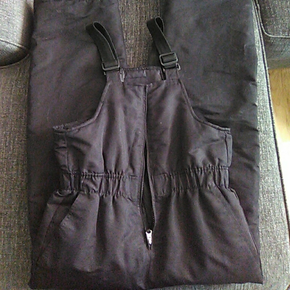 Snow pants, snowsuit